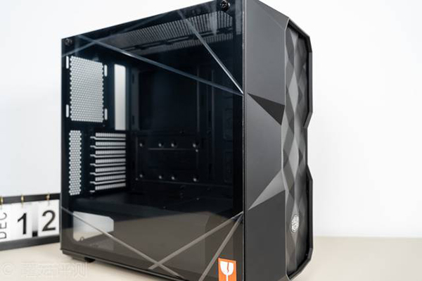 電腦機箱側板玻璃